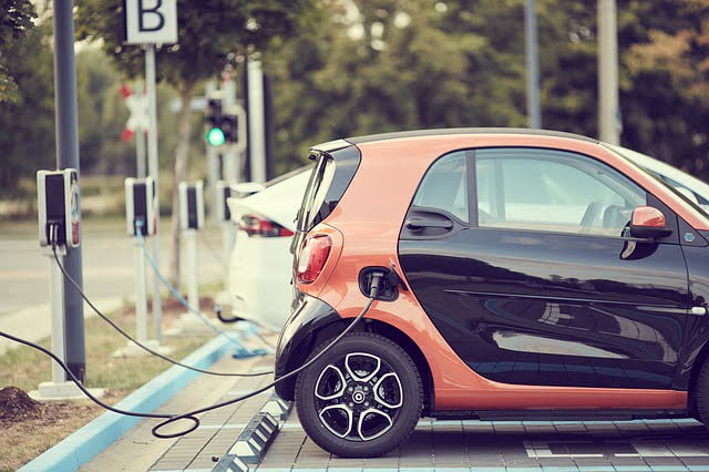 FDN Life Magazine - Economy - ELECTRIC CARS – GOOD OR BAD FOR THE WORLD ECONOMY AT LARGE?